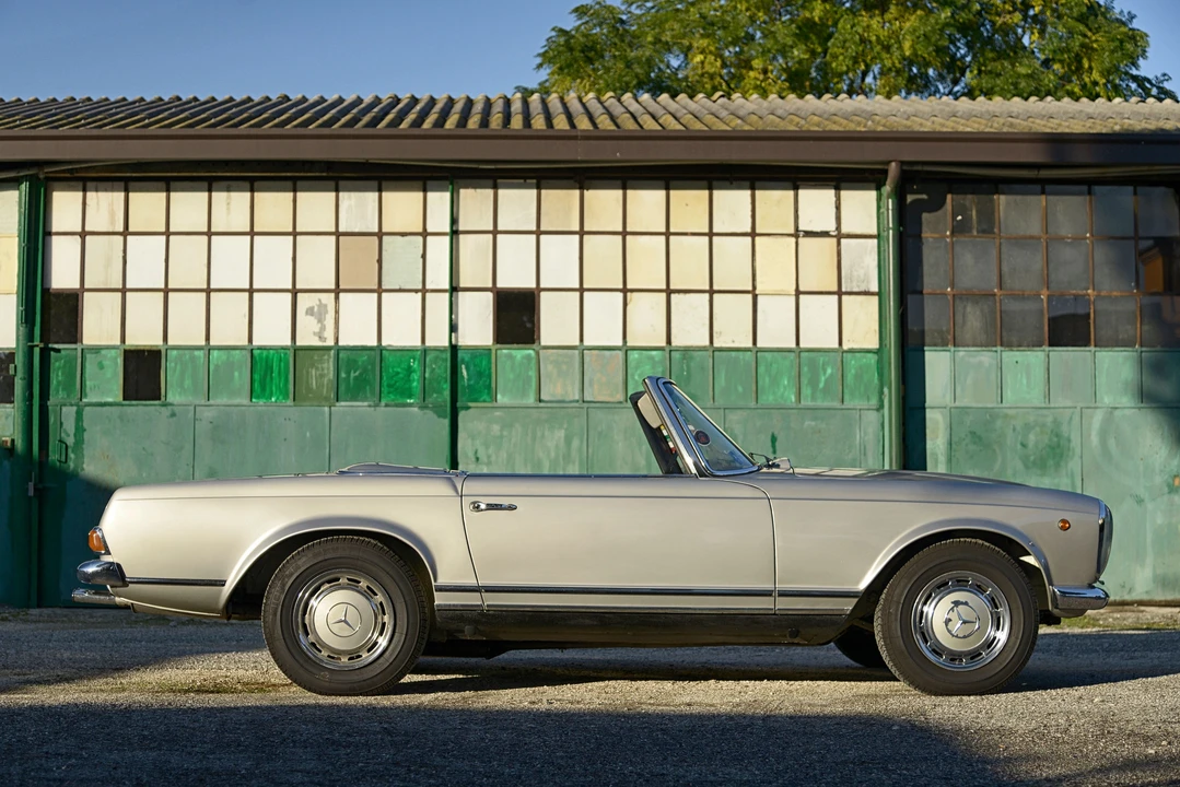 Mercedes-Benz W113 SL-Class - Image 3 of 19