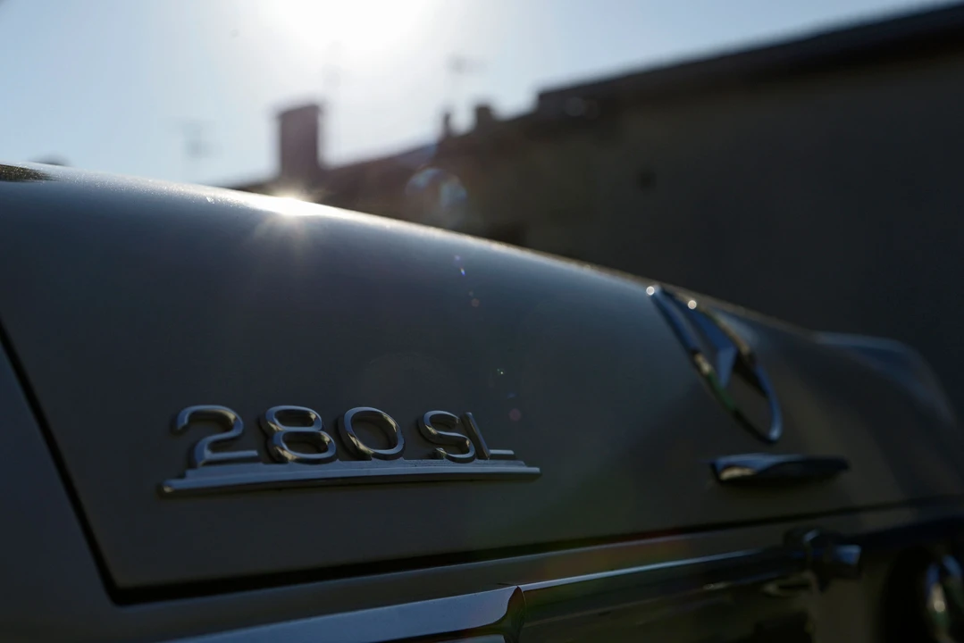 Mercedes-Benz W113 SL-Class - Image 15 of 19