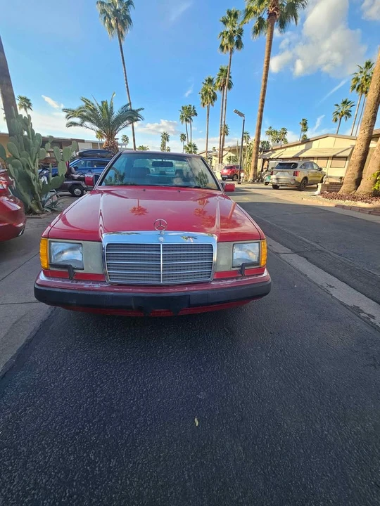 1990 Mercedes-Benz W124 E-Class - Image 2 of 5