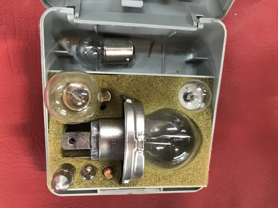 Parts & Memorabilia Tools - Image 3 of 4