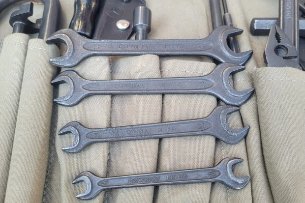 Parts & Memorabilia Tools - Image 3 of 6