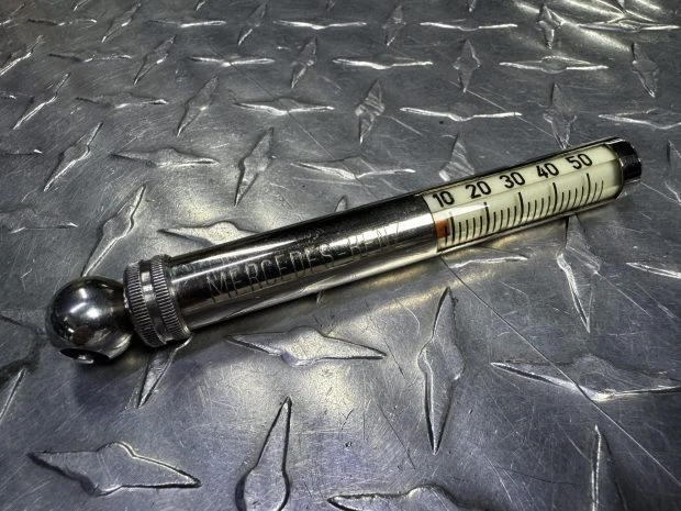 Parts & Memorabilia Tools - Image 5 of 9