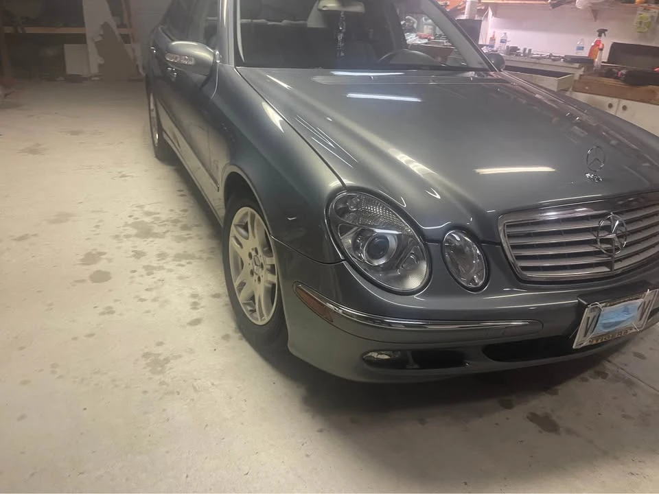 2005 Mercedes-Benz W211 E-Class - Image 2 of 2