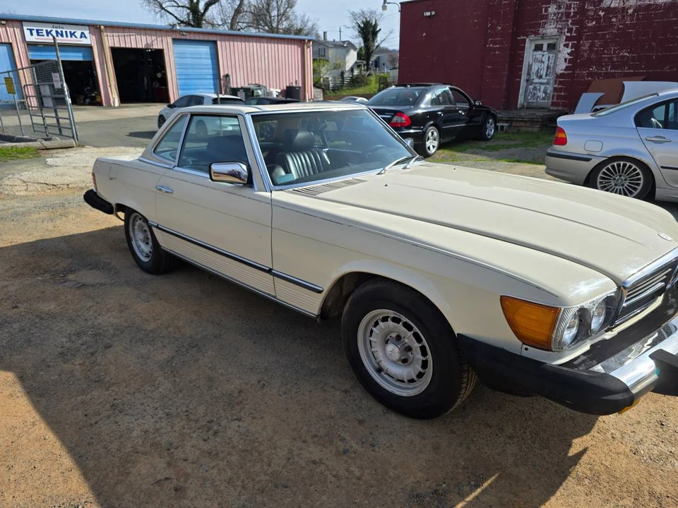 1982 Mercedes-Benz R107 SL-Class - Image 2 of 14