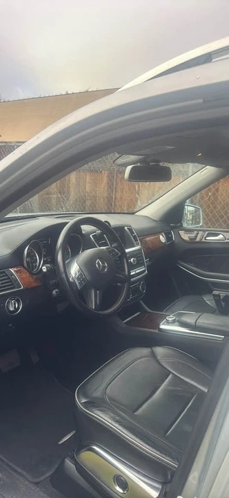 Mercedes-Benz 450SEL - Image 9 of 10