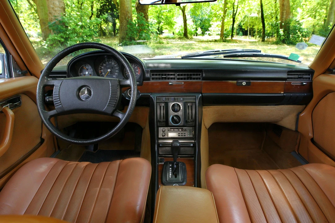 Mercedes-Benz 450SEL - Image 6 of 20