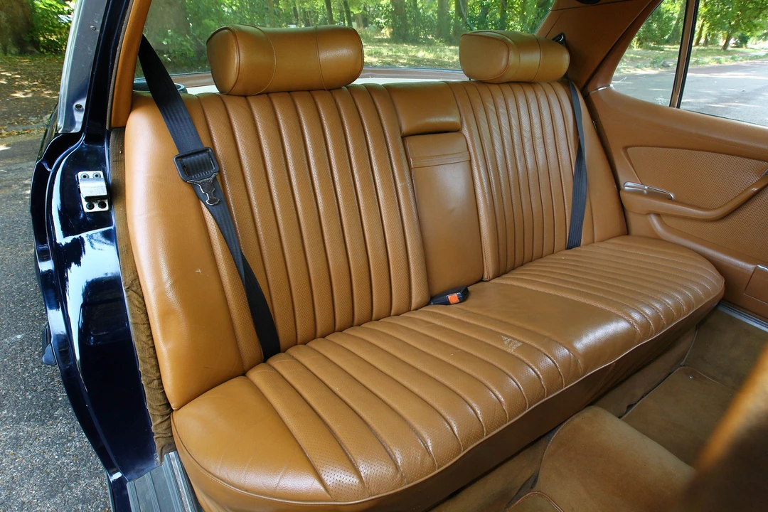Mercedes-Benz 450SEL - Image 9 of 20