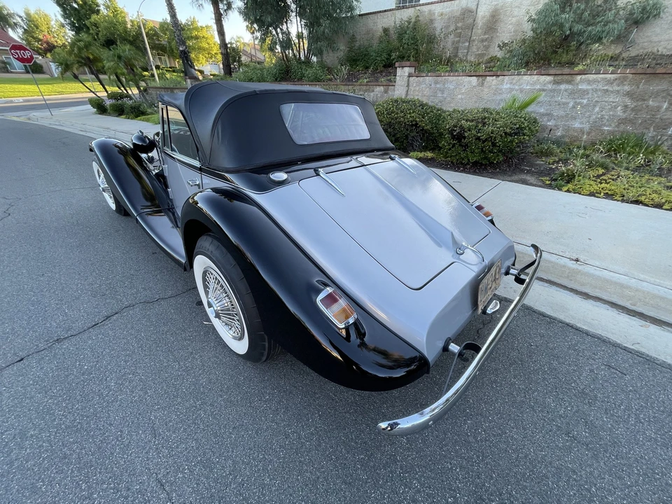 Mercedes-Benz - Image 8 of 31