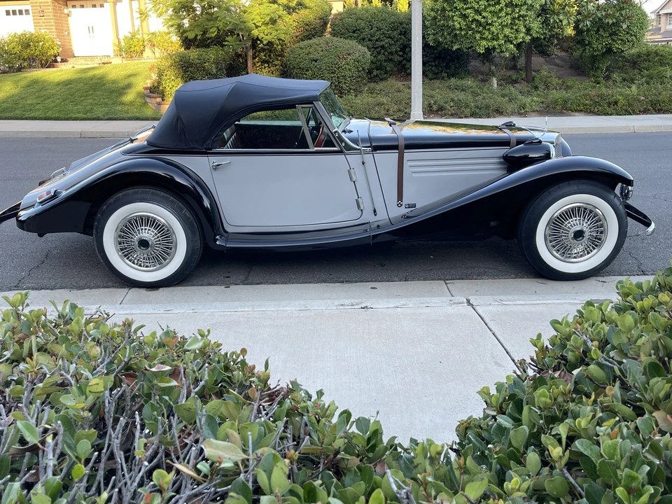 Mercedes-Benz - Image 11 of 31