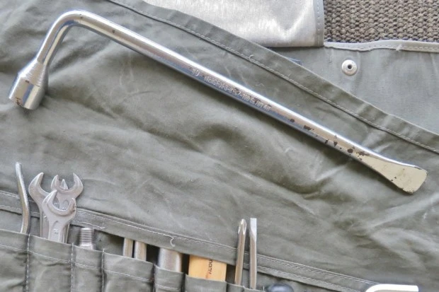 Parts & Memorabilia Tools - Image 5 of 6