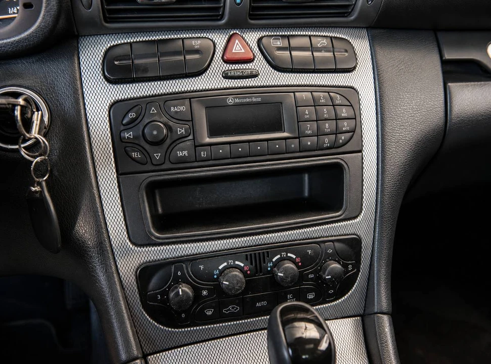 2003 Mercedes-Benz W203 C-Class - Image 9 of 12