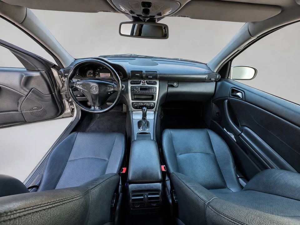 2003 Mercedes-Benz W203 C-Class - Image 5 of 12