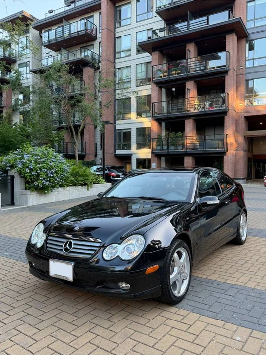 2004 Mercedes-Benz W203 C-Class - Image 2 of 11