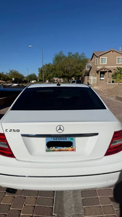 2013 Mercedes-Benz W204 C-Class - Image 11 of 14