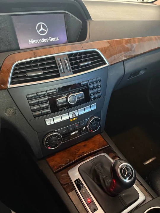 2013 Mercedes-Benz W204 C-Class - Image 10 of 14