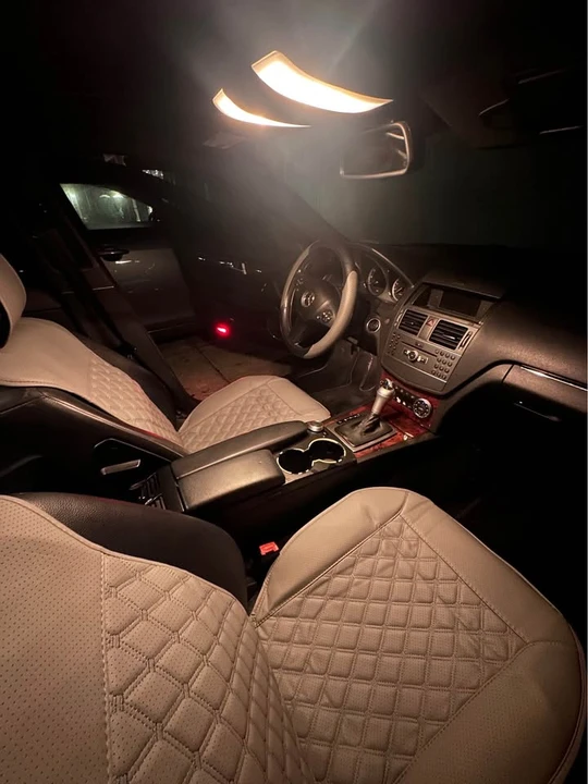2011 Mercedes-Benz W204 C-Class - Image 4 of 10