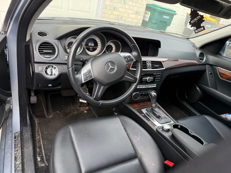 2013 Mercedes-Benz W204 C-Class - Image 2 of 3