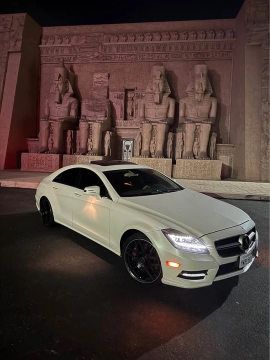 Mercedes-Benz C218 CLS-Class - Image 2 of 10