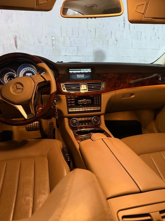 Mercedes-Benz C218 CLS-Class - Image 10 of 10