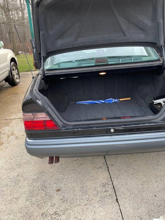 1995 Mercedes-Benz W124 E-Class - Image 17 of 21
