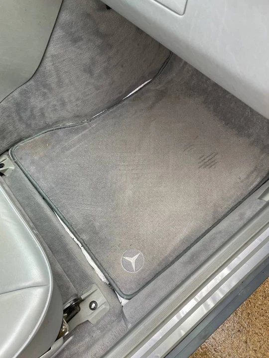 1995 Mercedes-Benz W124 E-Class - Image 14 of 21