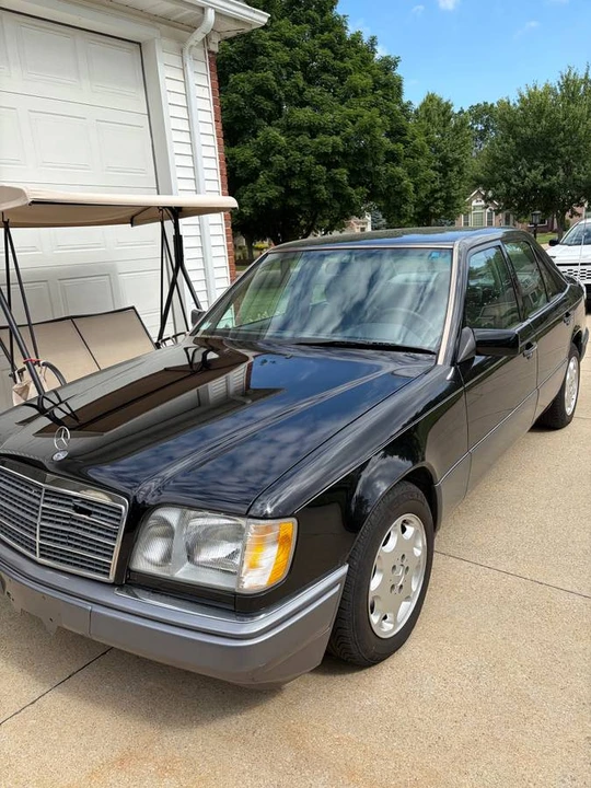 1995 Mercedes-Benz W124 E-Class - Image 16 of 16