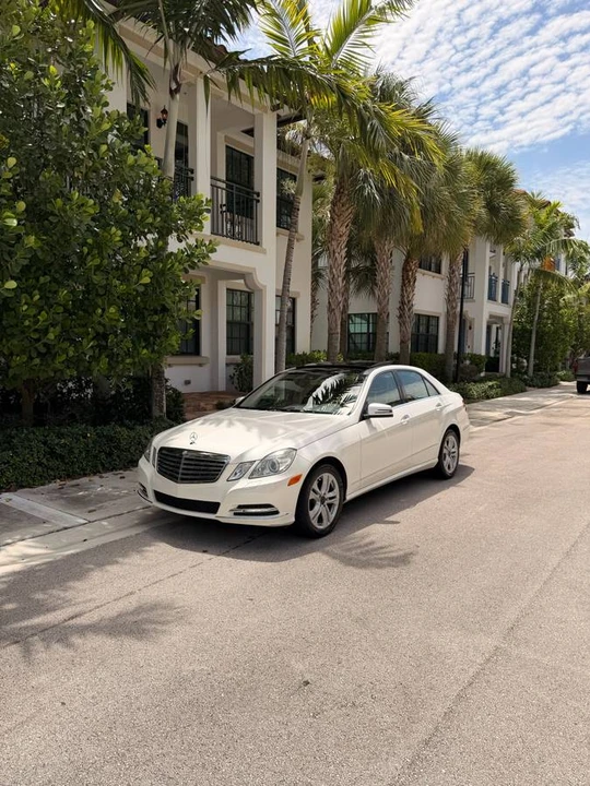 2012 Mercedes-Benz W212 E-Class - Image 3 of 10