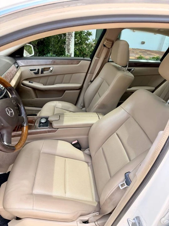 2012 Mercedes-Benz W212 E-Class - Image 7 of 10