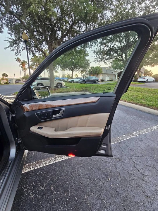 2012 Mercedes-Benz W212 E-Class - Image 17 of 24