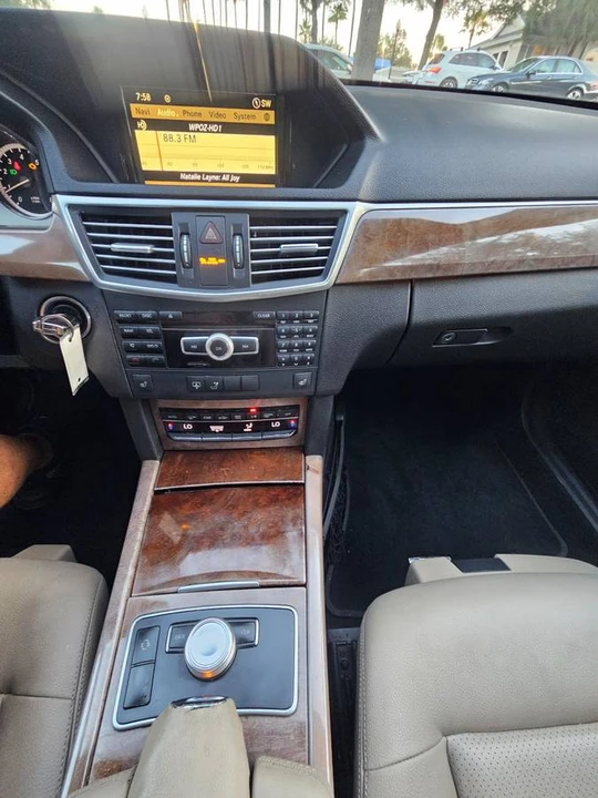 2012 Mercedes-Benz W212 E-Class - Image 22 of 24