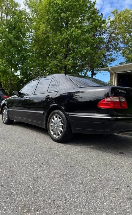 2000 Mercedes-Benz W210 E-Class - Image 4 of 9