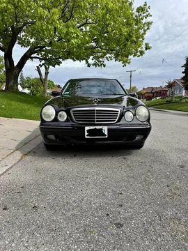 2000 Mercedes-Benz E320