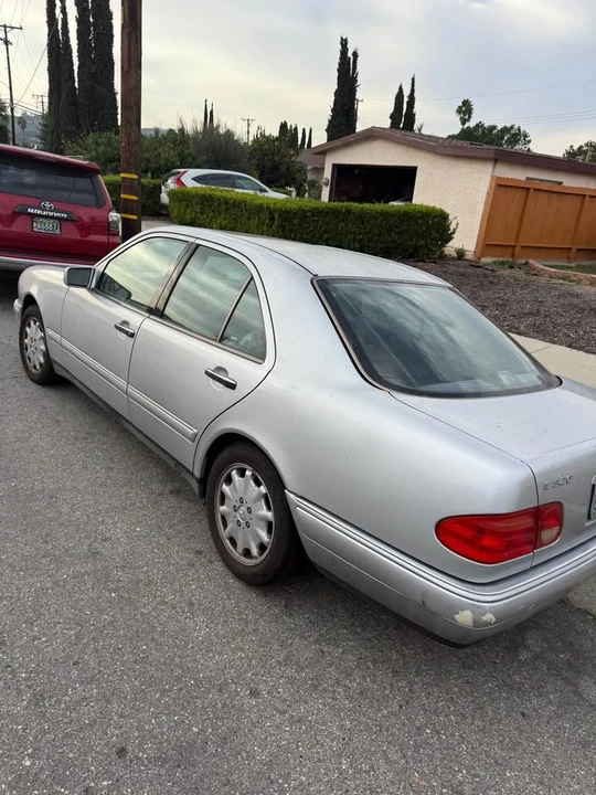 1998 Mercedes-Benz W210 E-Class - Image 2 of 4