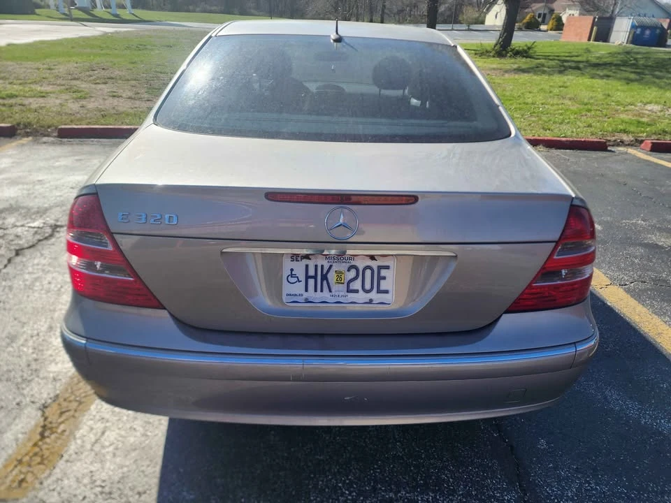 2004 Mercedes-Benz W211 E-Class - Image 2 of 6