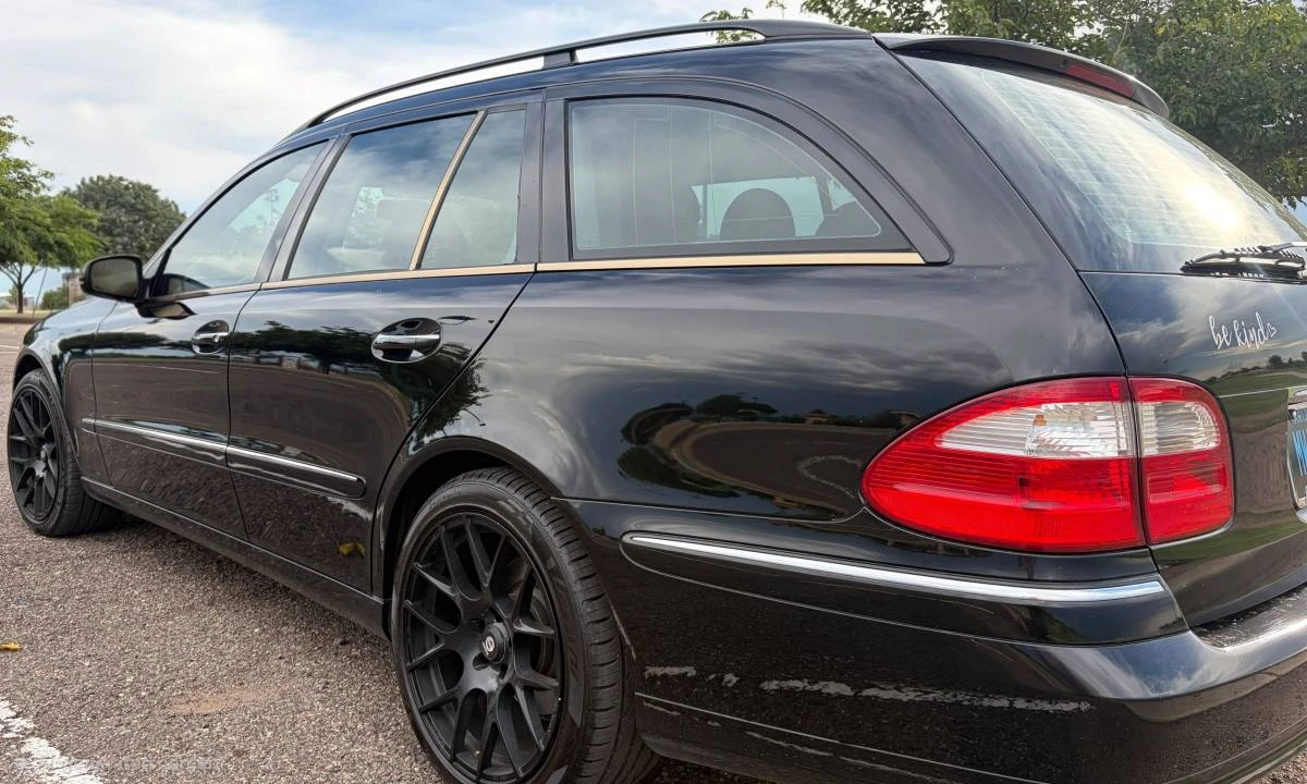 2005 Mercedes-Benz W211 E-Class - Image 2 of 21