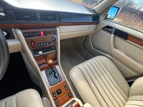 1994 Mercedes-Benz W124 E-Class - Image 12 of 21
