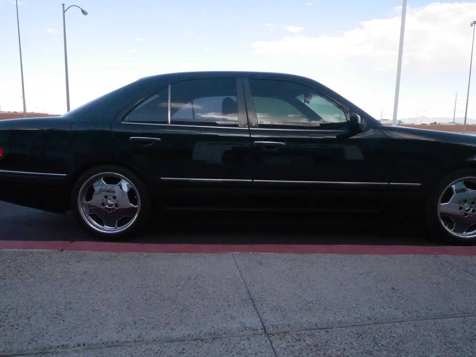 1996 Mercedes-Benz W210 E-Class - Image 4 of 14