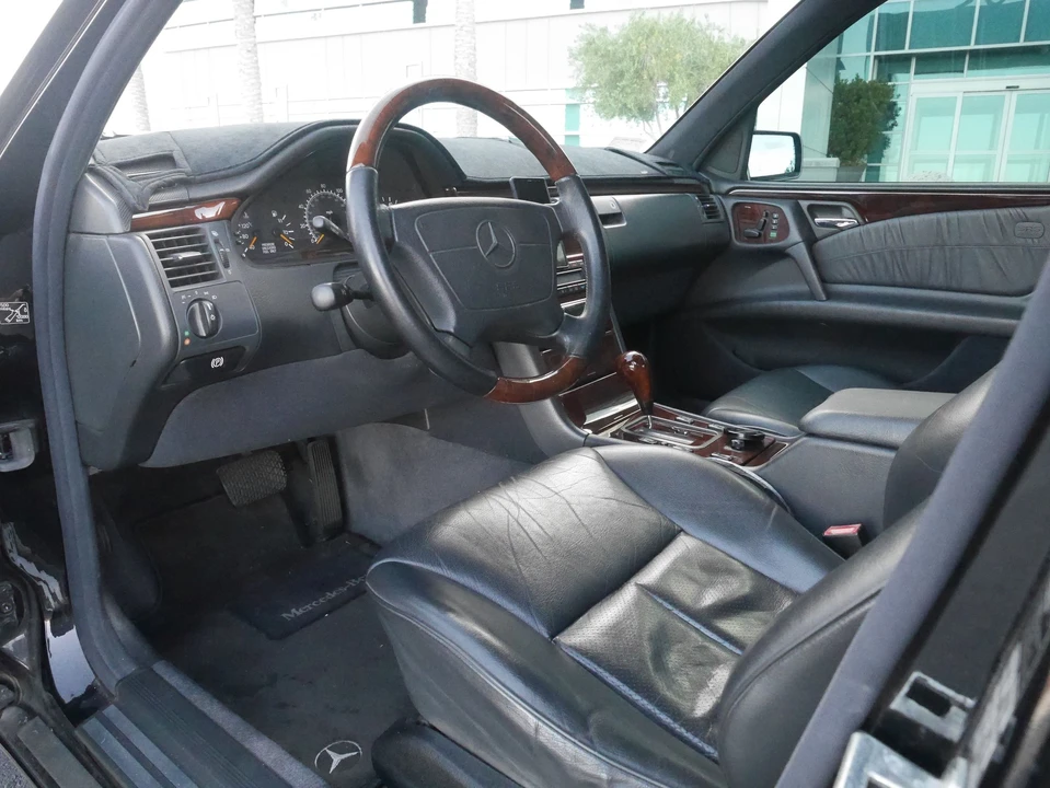 1996 Mercedes-Benz W210 E-Class - Image 11 of 14