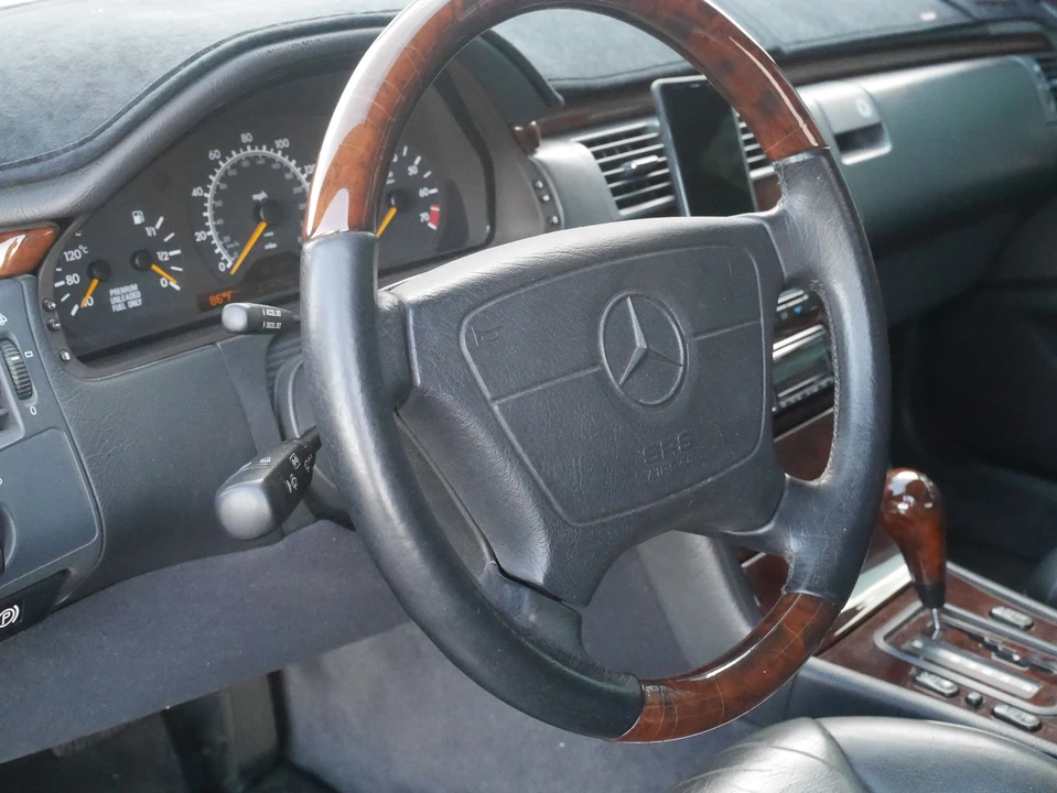 1996 Mercedes-Benz W210 E-Class - Image 10 of 14