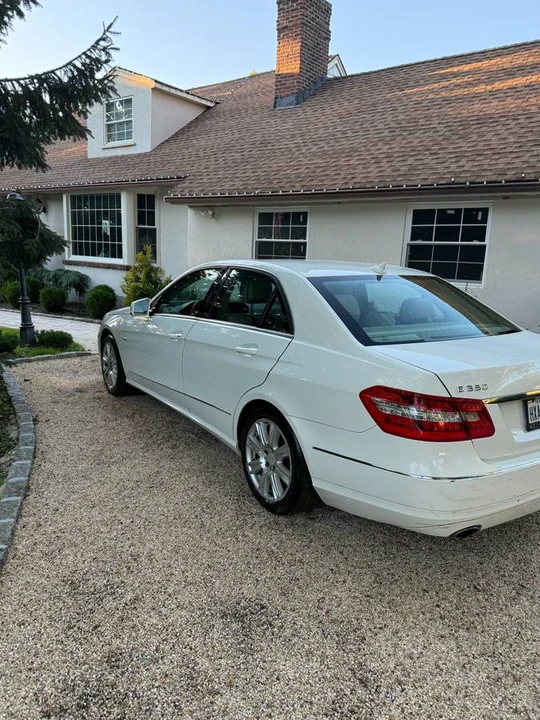 2012 Mercedes-Benz W212 E-Class - Image 4 of 8
