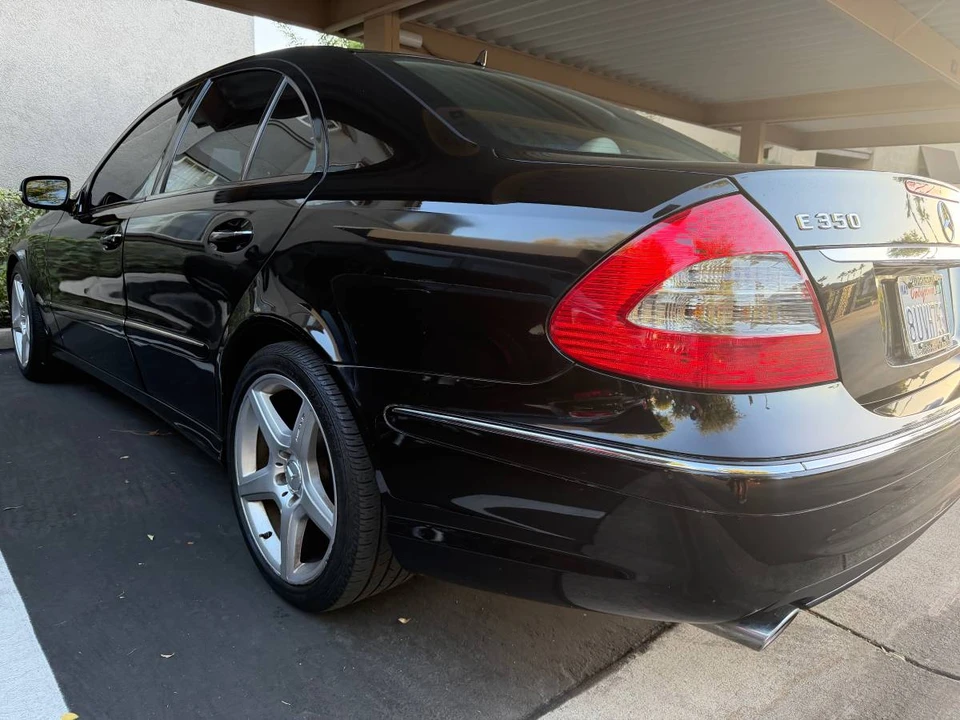 2009 Mercedes-Benz C-Class - Image 2 of 10