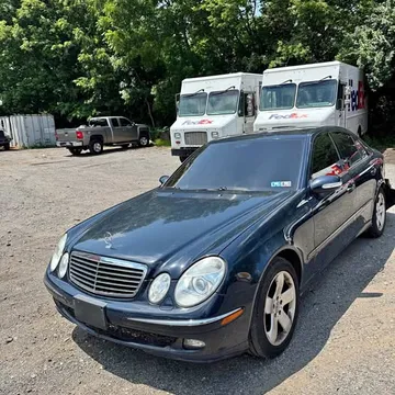 Mercedes-Benz E500 4MATIC