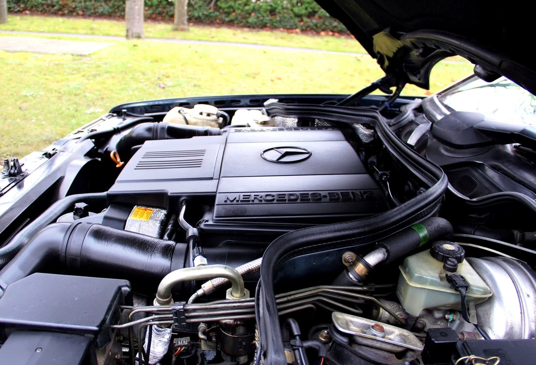 Mercedes-Benz 500E & E500 - Image 22 of 23