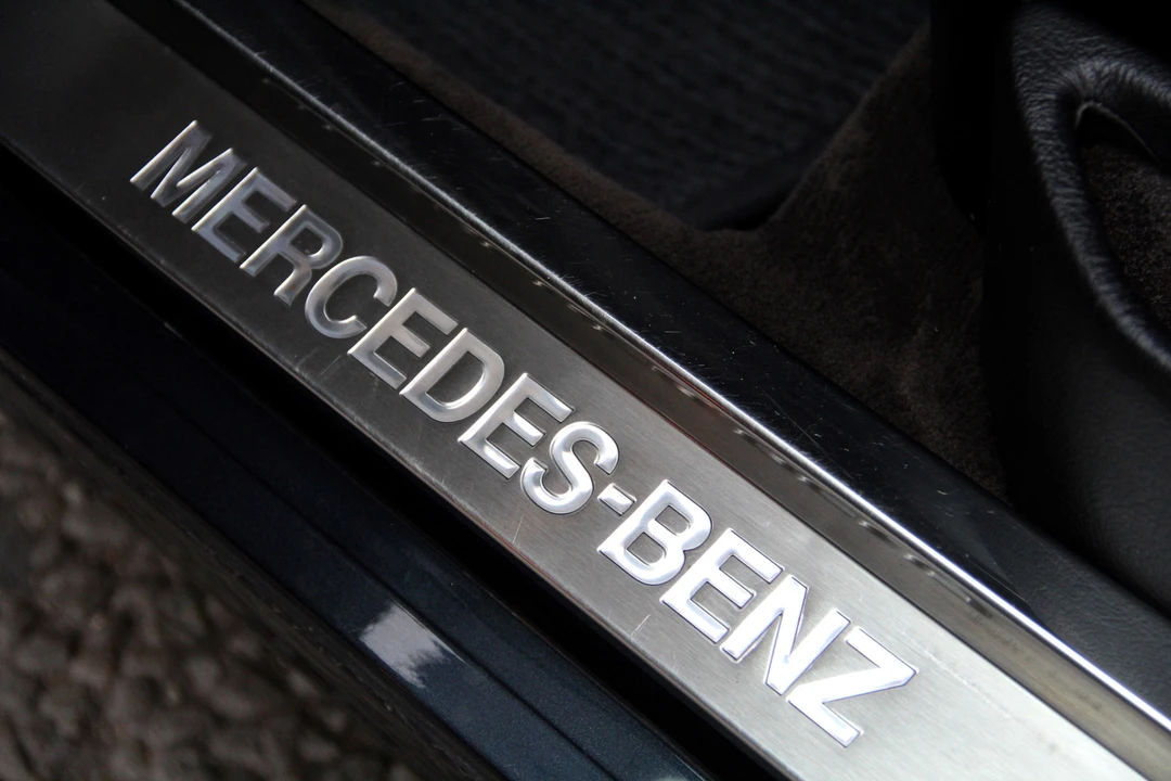 Mercedes-Benz 500E & E500 - Image 16 of 23