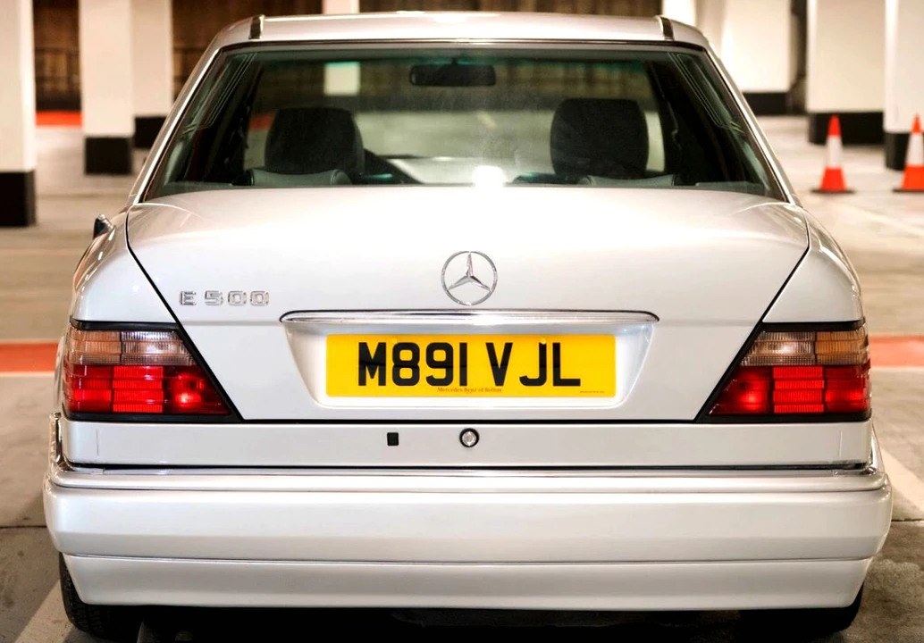 Mercedes-Benz 500E & E500 - Image 6 of 25
