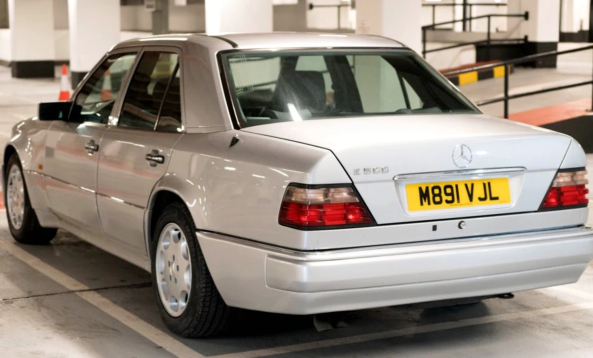 Mercedes-Benz 500E & E500 - Image 3 of 25