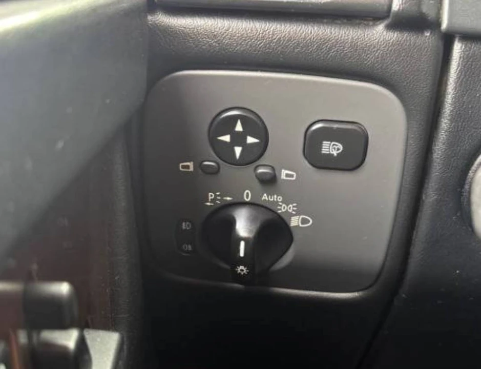 2003 Mercedes-Benz W463 G-Class - Image 12 of 15