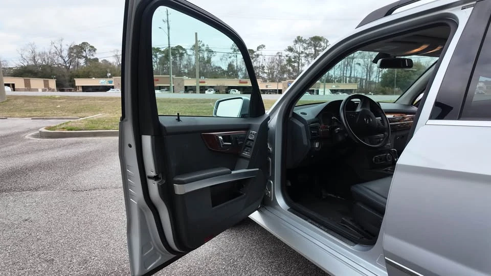 Mercedes-Benz GLK-Class - Image 13 of 20