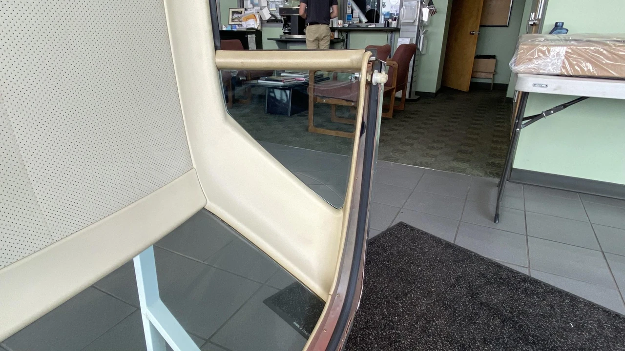 Parts & Memorabilia Bodywork - Image 29 of 31