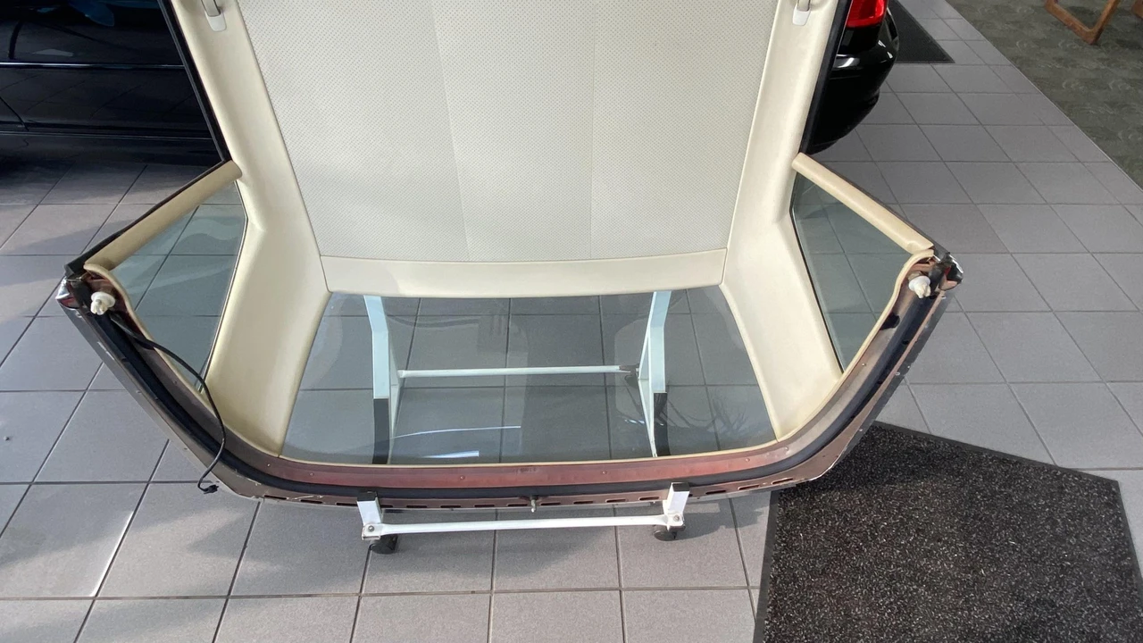 Parts & Memorabilia Bodywork - Image 24 of 31